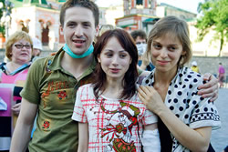 Оксана со сьёмочной группой.jpg