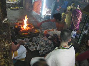 Начинается Хома.