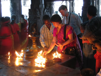 Подношение огня.