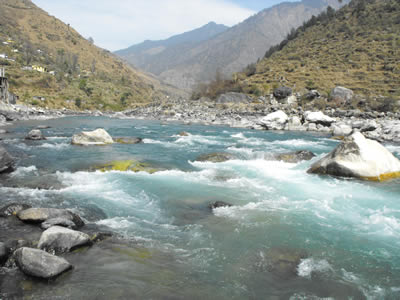 У Ганги необыкновенная голубая вода.