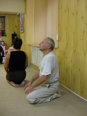 Михаил в медитации.