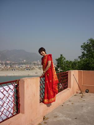 Елена на площадке храма!